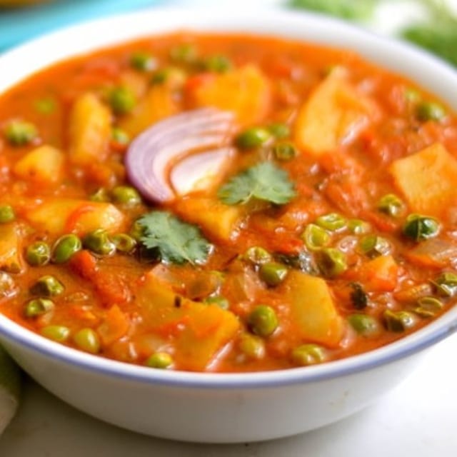 28. Aloo Mutter.